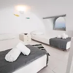 Shades Of White * Emporio (Santorini)