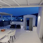 Shades Of White Appartement *