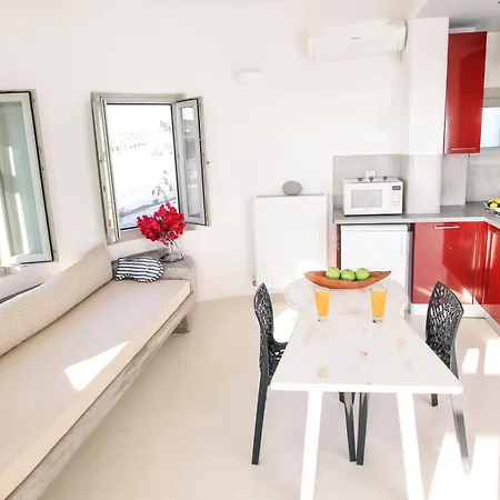 Shades Of White Apartment