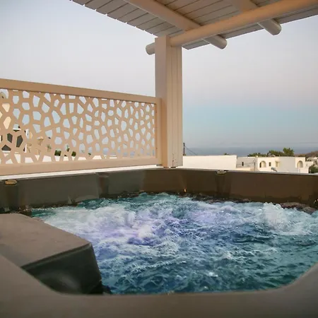 Shades Of White * Emporio (Santorini)