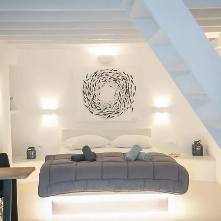 Shades Of White Apartment