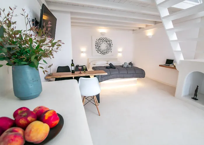 Shades Of White * Emporio (Santorini)