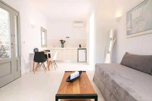 Shades Of White * Emporio (Santorini)