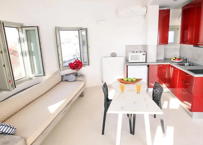 Shades Of White شقة