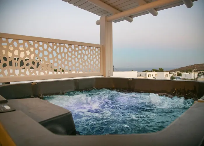 Shades Of White * Emporio (Santorini)