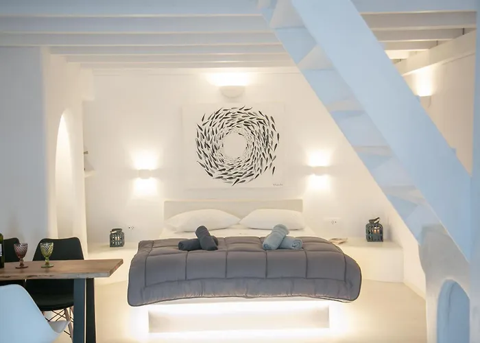 Shades Of White شقة